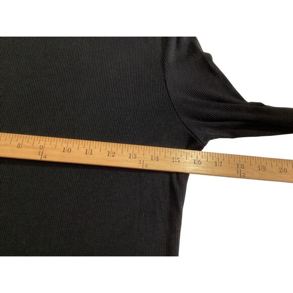 Tuckernuck Black Lightweight Ribbed Turtleneck size L - Picture 7 of 8